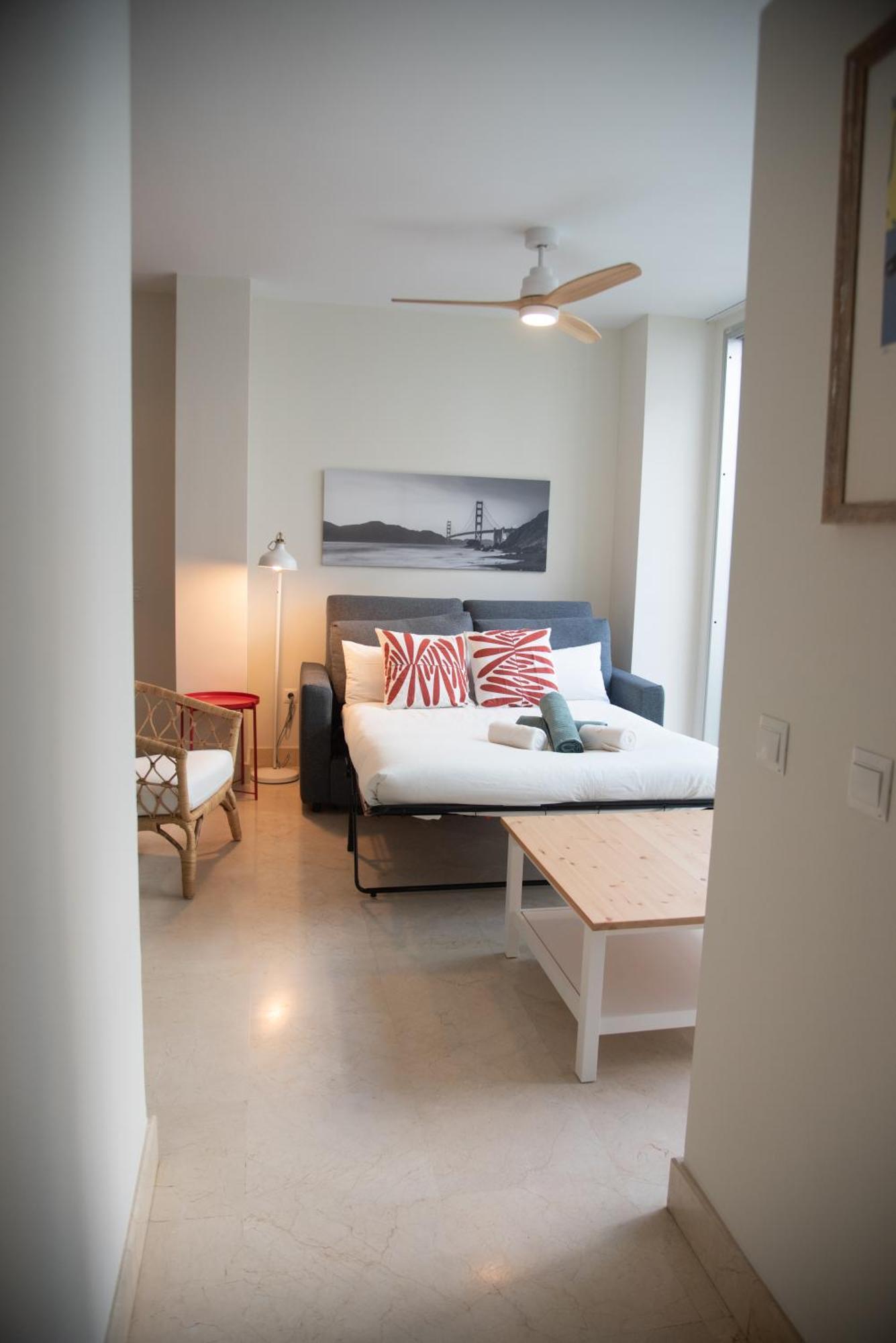 Tentudia Charming Apartments With Private Roof-Top Or Patio In San Bernardo By Ocityzen Севилья Экстерьер фото