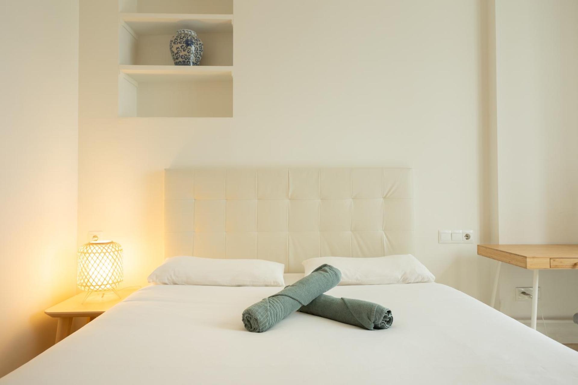 Tentudia Charming Apartments With Private Roof-Top Or Patio In San Bernardo By Ocityzen Севилья Экстерьер фото