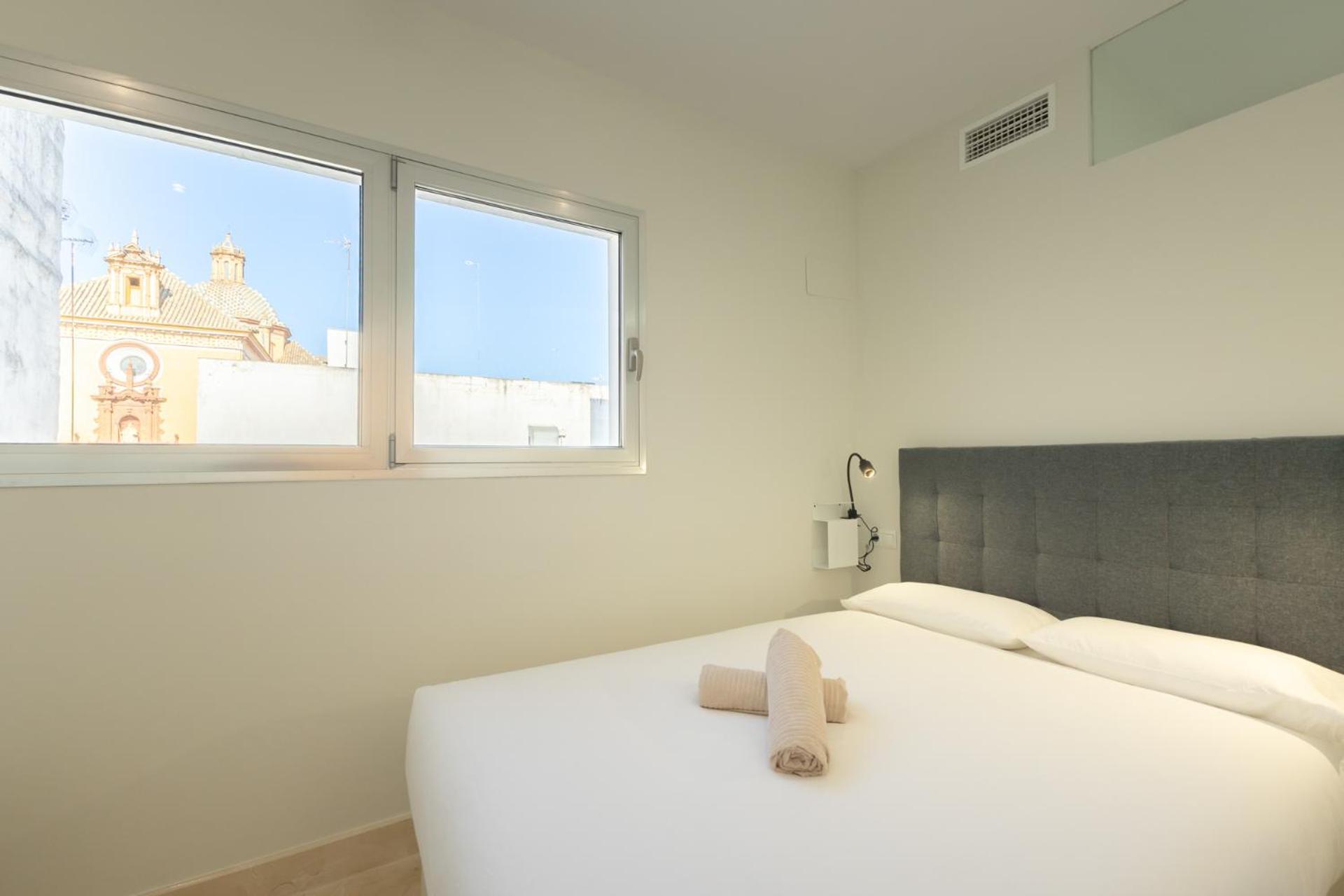 Tentudia Charming Apartments With Private Roof-Top Or Patio In San Bernardo By Ocityzen Севилья Экстерьер фото
